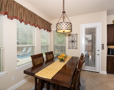 9844 Broiles Lane - Photo Thumbnail 10