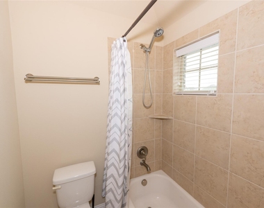 9844 Broiles Lane - Photo Thumbnail 23