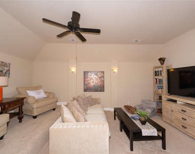 9844 Broiles Lane - Photo Thumbnail 19