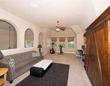 9844 Broiles Lane - Photo Thumbnail 27