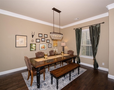 9844 Broiles Lane - Photo Thumbnail 6
