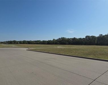 525 Bamborough Drive - Photo Thumbnail 29