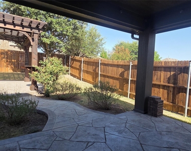 525 Bamborough Drive - Photo Thumbnail 24