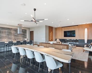 7901 Windrose Avenue - Photo Thumbnail 12