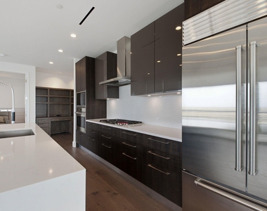 7901 Windrose Avenue - Photo Thumbnail 9