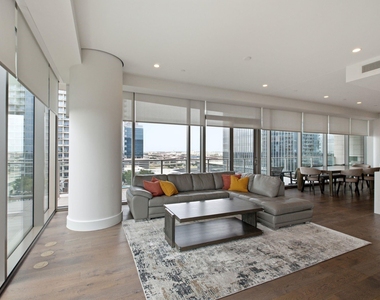 7901 Windrose Avenue - Photo Thumbnail 4