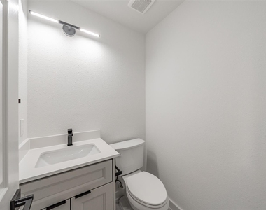 617 Dover Court - Photo Thumbnail 11