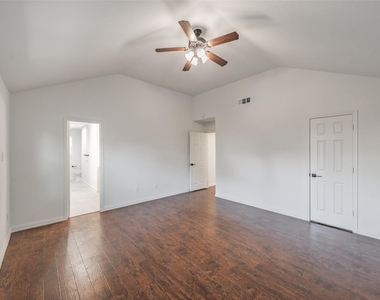 617 Dover Court - Photo Thumbnail 13