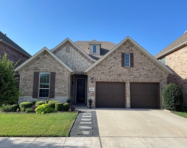 6820 Westbury Drive - Photo Thumbnail 25