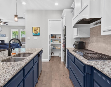 6820 Westbury Drive - Photo Thumbnail 1