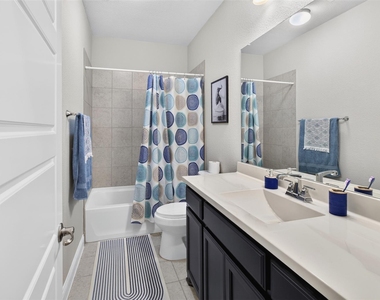 6820 Westbury Drive - Photo Thumbnail 21