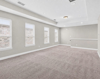 6820 Westbury Drive - Photo Thumbnail 20