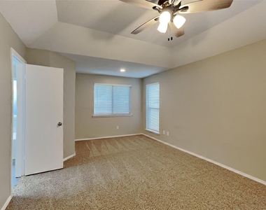 4820 Ashton Avenue - Photo Thumbnail 9
