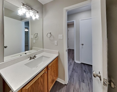 4820 Ashton Avenue - Photo Thumbnail 18