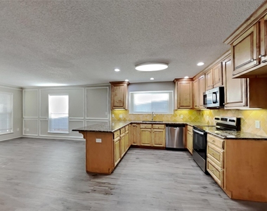 4820 Ashton Avenue - Photo Thumbnail 5