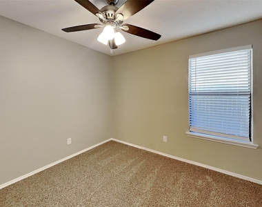 4820 Ashton Avenue - Photo Thumbnail 15