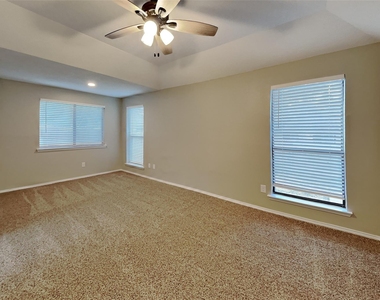 4820 Ashton Avenue - Photo Thumbnail 8