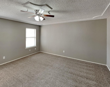 1562 Tiffany Forest Lane - Photo Thumbnail 7