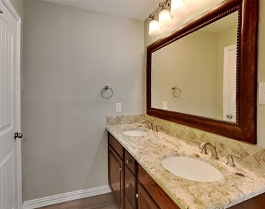 345 Chalkstone Drive - Photo Thumbnail 9