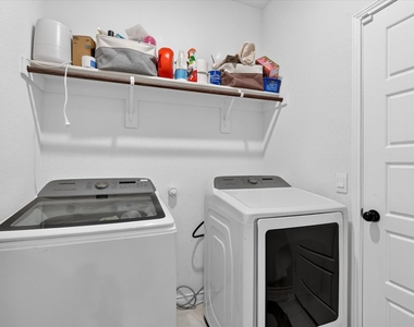 4005 Lockmead Road - Photo Thumbnail 14