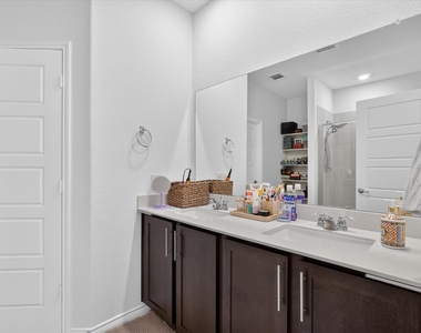 4005 Lockmead Road - Photo Thumbnail 8