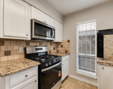 9829 Grove Oaks Valley - Photo Thumbnail 6