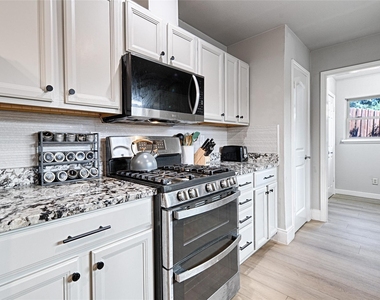 6536 Mesquite Trail - Photo Thumbnail 7
