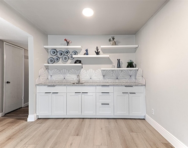 6536 Mesquite Trail - Photo Thumbnail 3