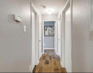 505 Harvard Drive - Photo Thumbnail 9
