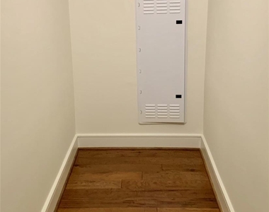 2525 State Street - Photo Thumbnail 15