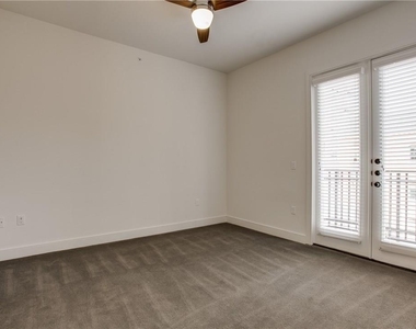 2525 State Street - Photo Thumbnail 18