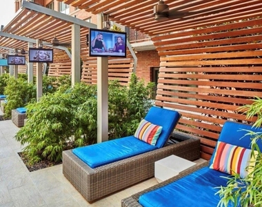 2525 State Street - Photo Thumbnail 31