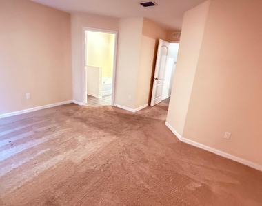 5361 Imagination Drive - Photo Thumbnail 35
