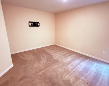 5361 Imagination Drive - Photo Thumbnail 6