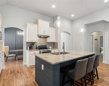 3705 Millstone Way - Photo Thumbnail 7