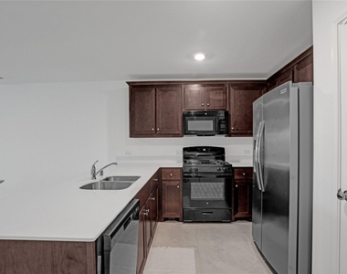 14048 Earlham Street - Photo Thumbnail 2
