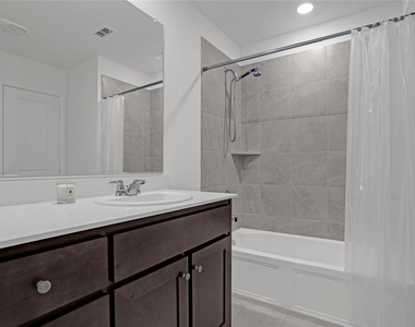 14048 Earlham Street - Photo Thumbnail 7