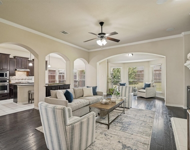 616 Cayden Court - Photo Thumbnail 11