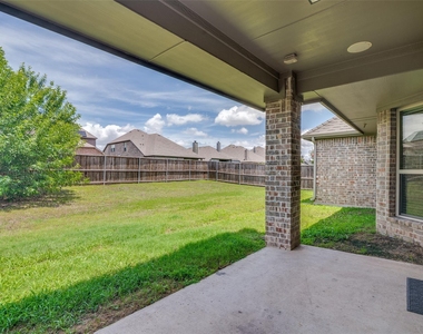 616 Cayden Court - Photo Thumbnail 2