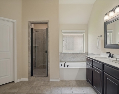 616 Cayden Court - Photo Thumbnail 16