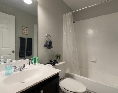 5811 Nw 57th Avenue - Photo Thumbnail 18