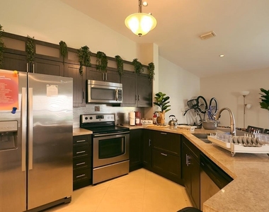 5811 Nw 57th Avenue - Photo Thumbnail 5