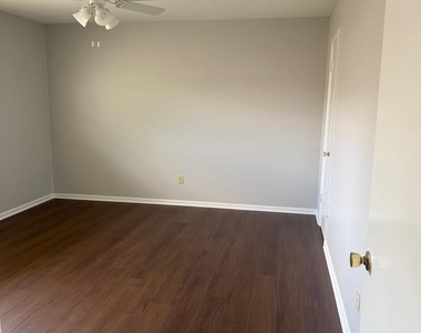 4613 Ranch View Road - Photo Thumbnail 16