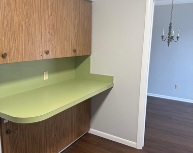 4613 Ranch View Road - Photo Thumbnail 12