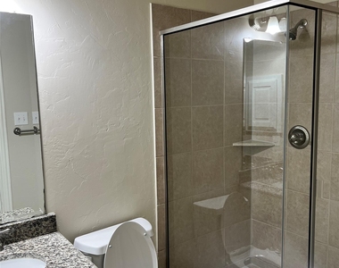 3532 Ballycastle Drive - Photo Thumbnail 14