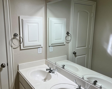 3532 Ballycastle Drive - Photo Thumbnail 19