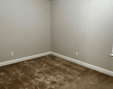 3532 Ballycastle Drive - Photo Thumbnail 21