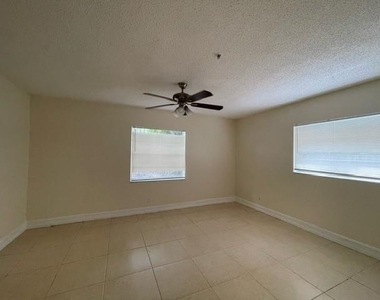 22744 Sw 55th Avenue - Photo Thumbnail 17