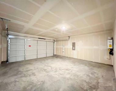 4109 Drifters Bend Drive - Photo Thumbnail 7