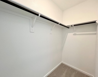 4109 Drifters Bend Drive - Photo Thumbnail 9